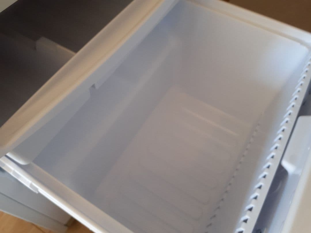 シャープ　ホワイト 2ドア冷蔵庫