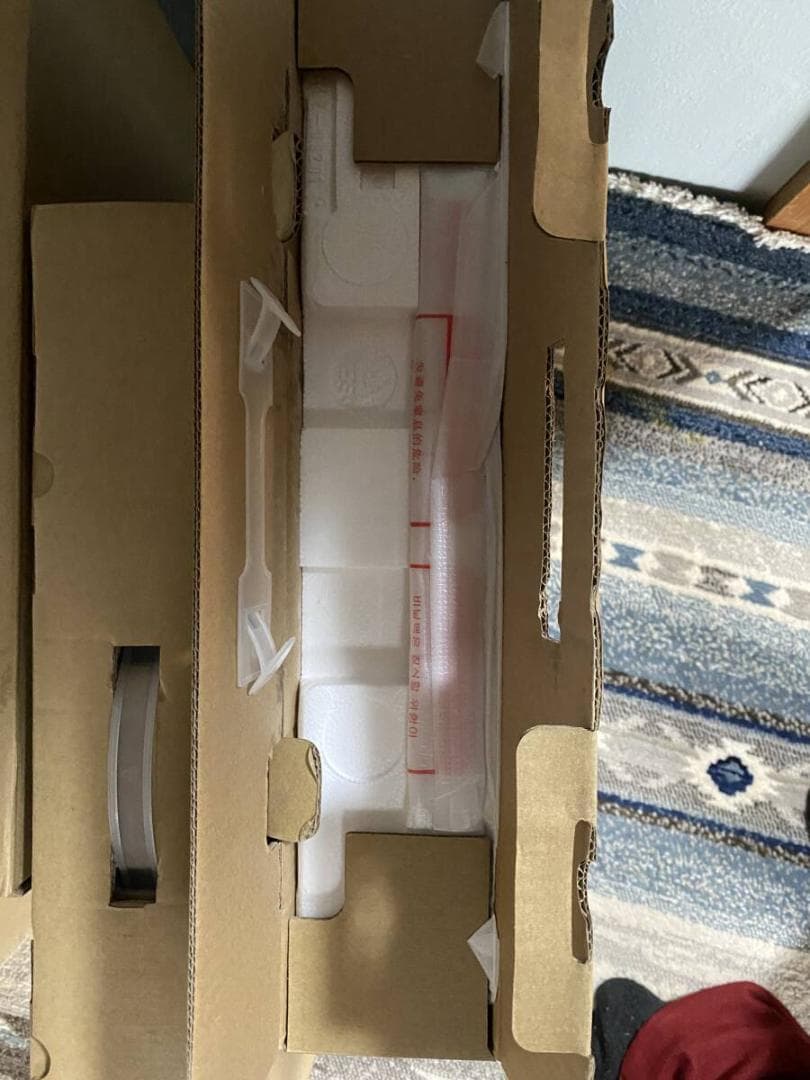 パソコンにも　業務用監視カメラ等モニター 5台セット