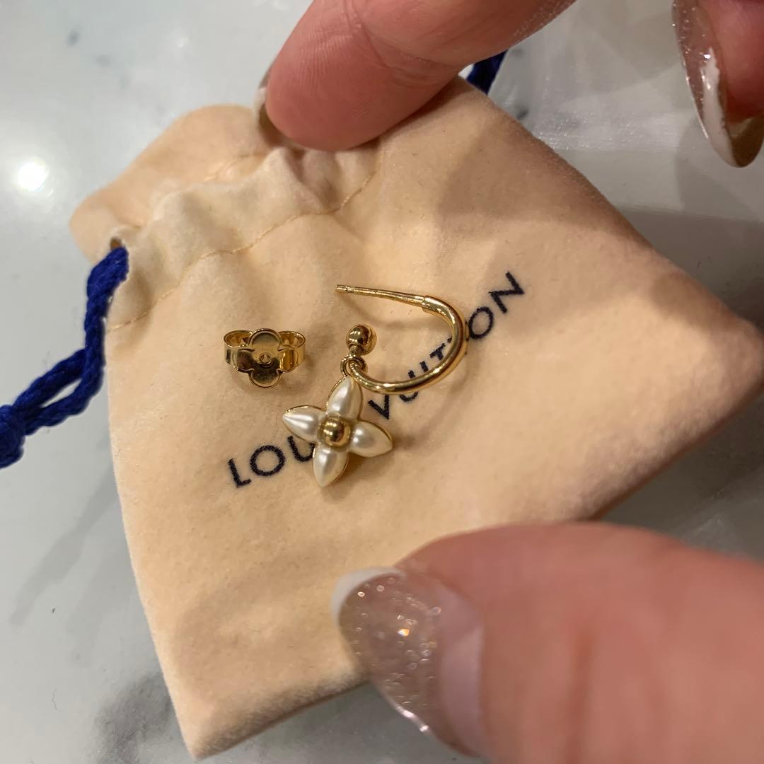 最終値下げ！正規品　LVピアスフローラグラム　1点売り