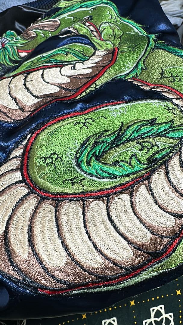 未使用 [世界28着限定] ドラゴンボール BROLY GOGETA スカジャン