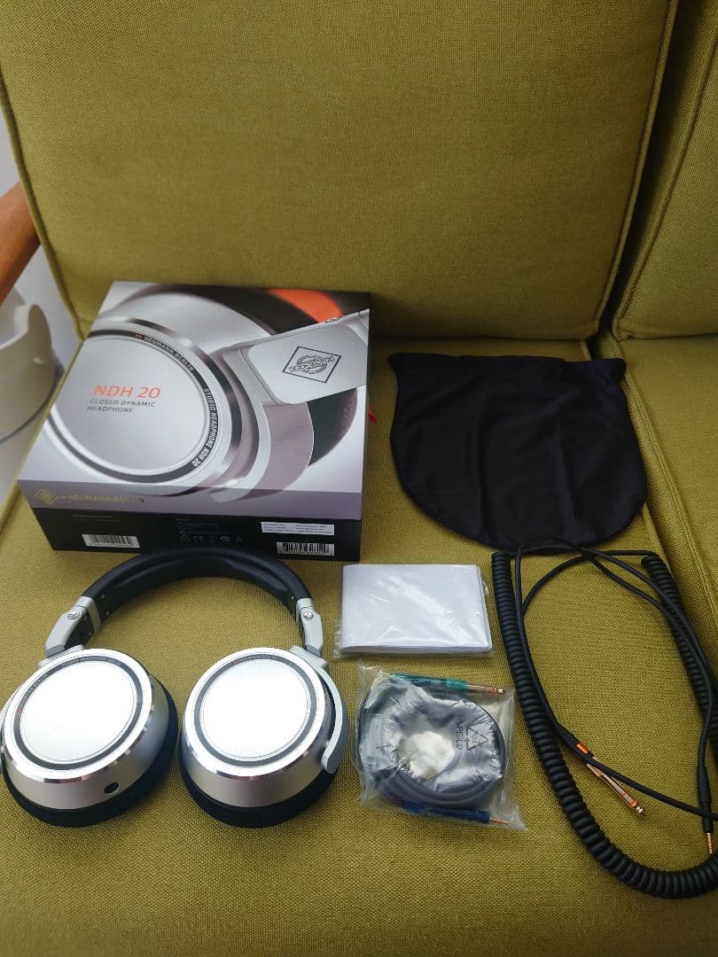 Neumann ノイマン NDH-20 ヘッドフォン