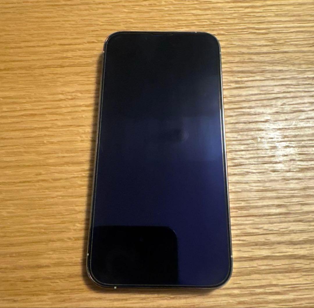 Apple iPhone 13 Pro シルバー 本体美品 元箱付き