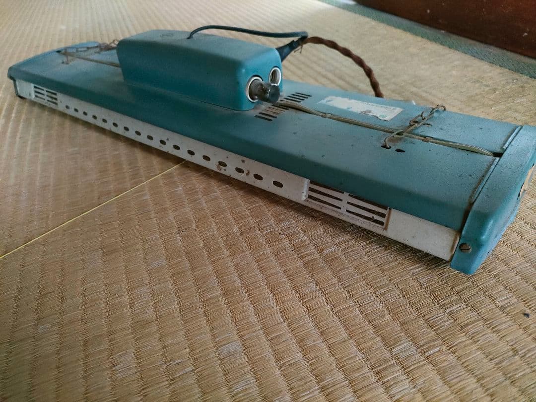 昭和レトロな吊り下げ蛍光灯　松下電器スーパーブライト　ナショナル　レア品