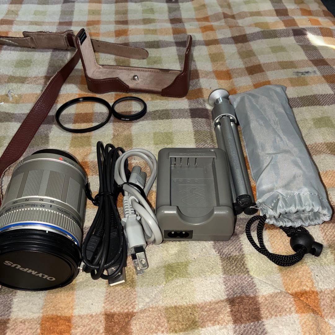 【美品】OLYMPUS PEN E-PL2 ダブルズームキット