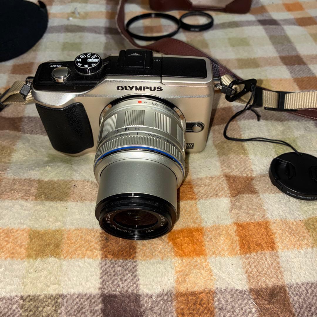 【美品】OLYMPUS PEN E-PL2 ダブルズームキット