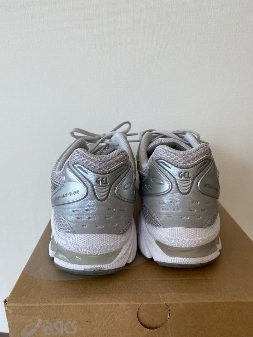 靴 Asics Gel-Kayano 14 Cloud Grey/Clay Grey