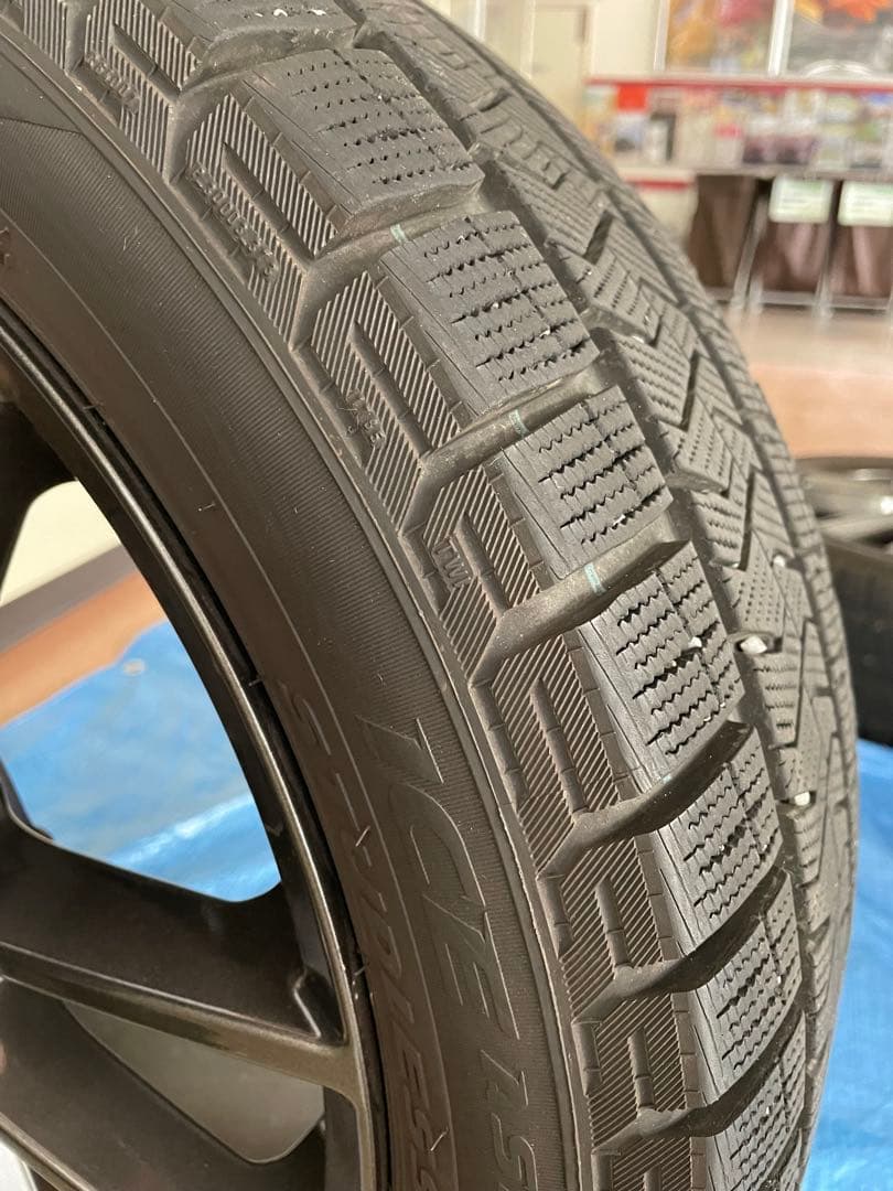 ＶＷ　GOLF Ｒ　スタッドレスタイヤ＋ホイール　17インチ