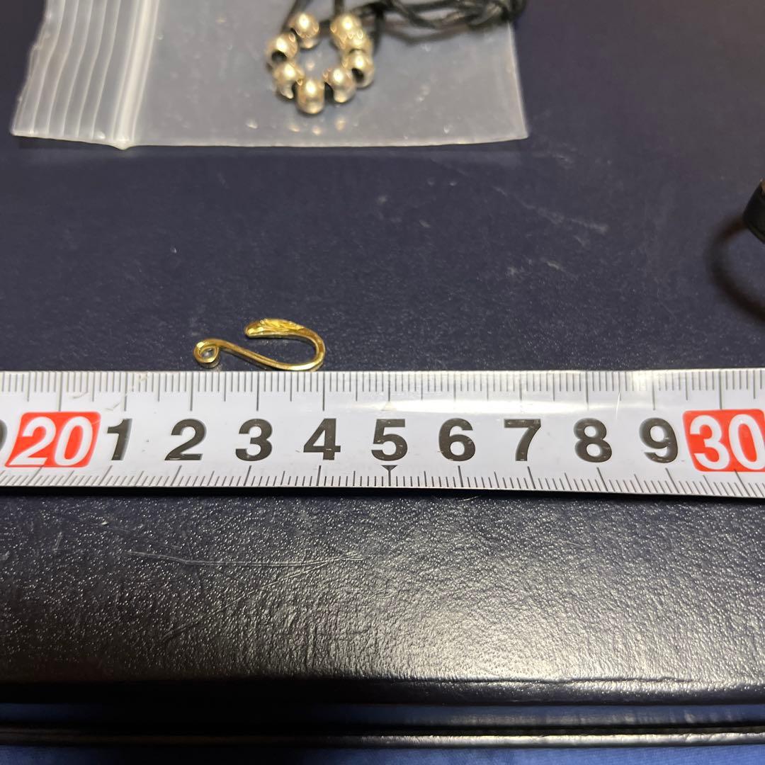 ケンキクチパーツ　チロル