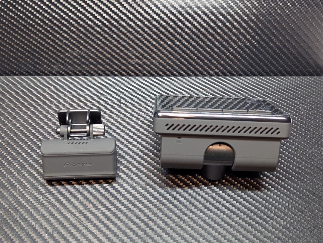 カロッツェリア　VREC-DZ810D　ドラレコ　前後カメラ　高解像度4K録画