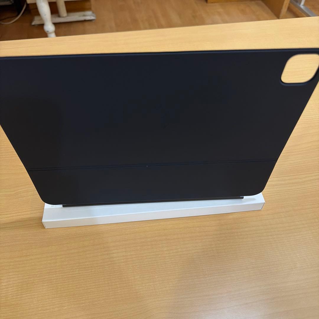 ipad pro 13 インチMagic Keyboard (M5) 日本語