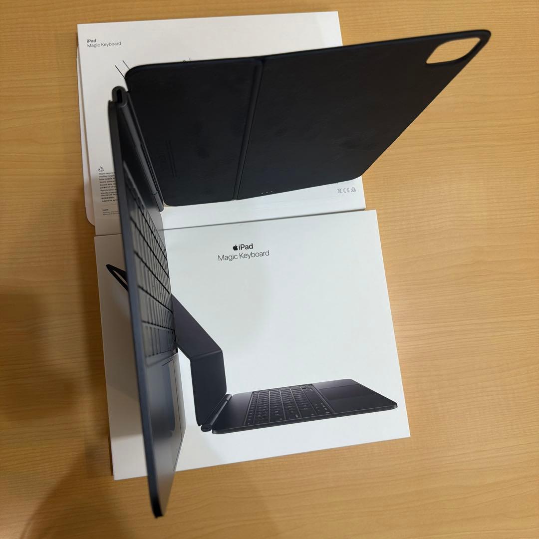 ipad pro 13 インチMagic Keyboard (M5) 日本語