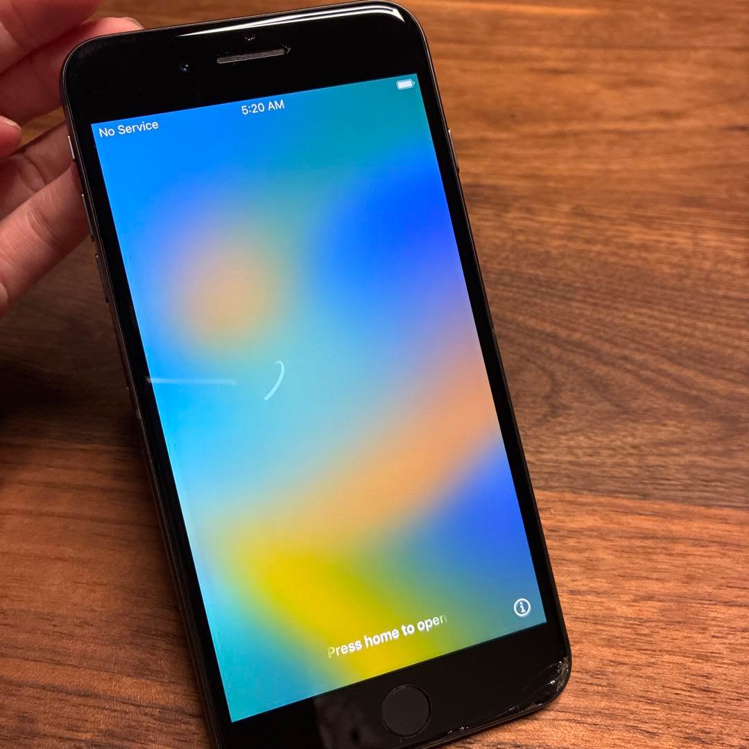 Apple iPhone 8 Plus 256GB 本体のみ　ブラック