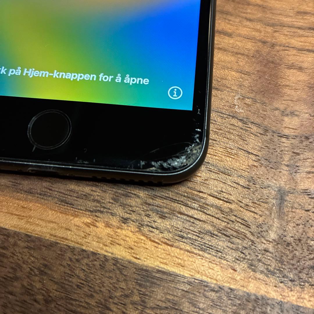 Apple iPhone 8 Plus 256GB 本体のみ　ブラック