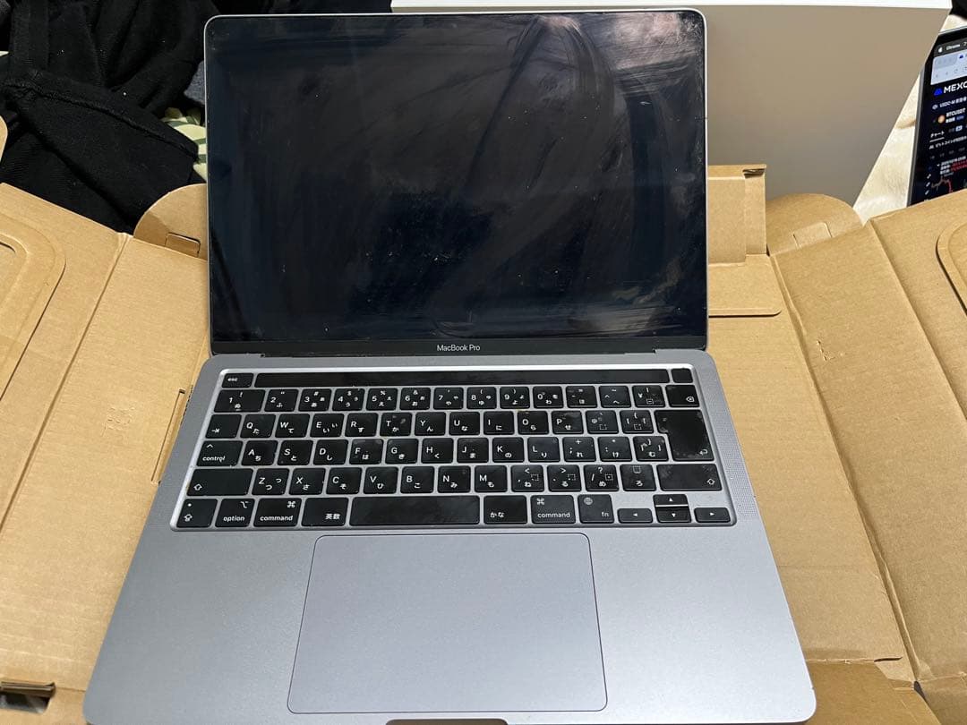 MacBook Pro 2022 Ｍ２　13インチ　16GB