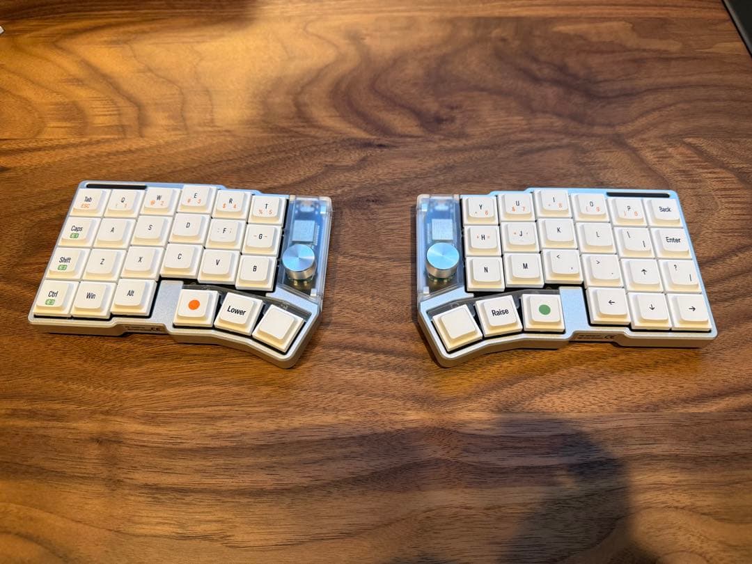 れ*ん様 Cornix LP 無線分割キーボード + 追加キーキャップ