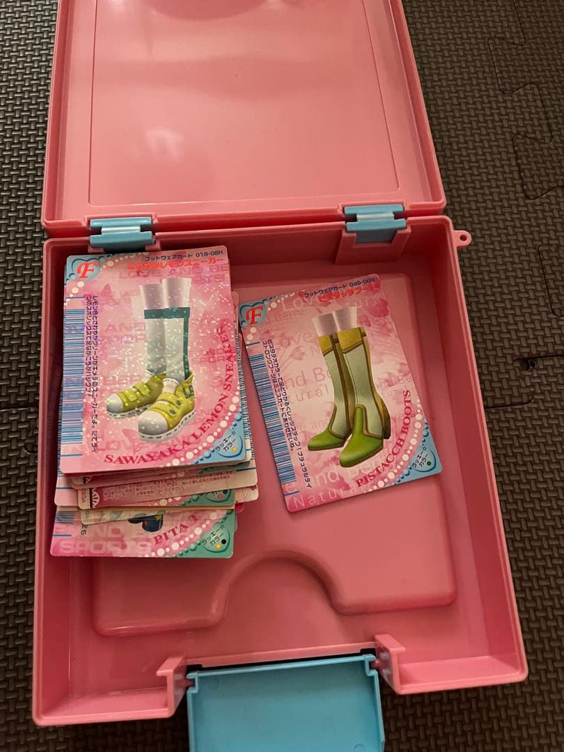 オシャレ魔女　ラブandベリー　❶ラブ☆ドレス バインダー　❷ケース付き