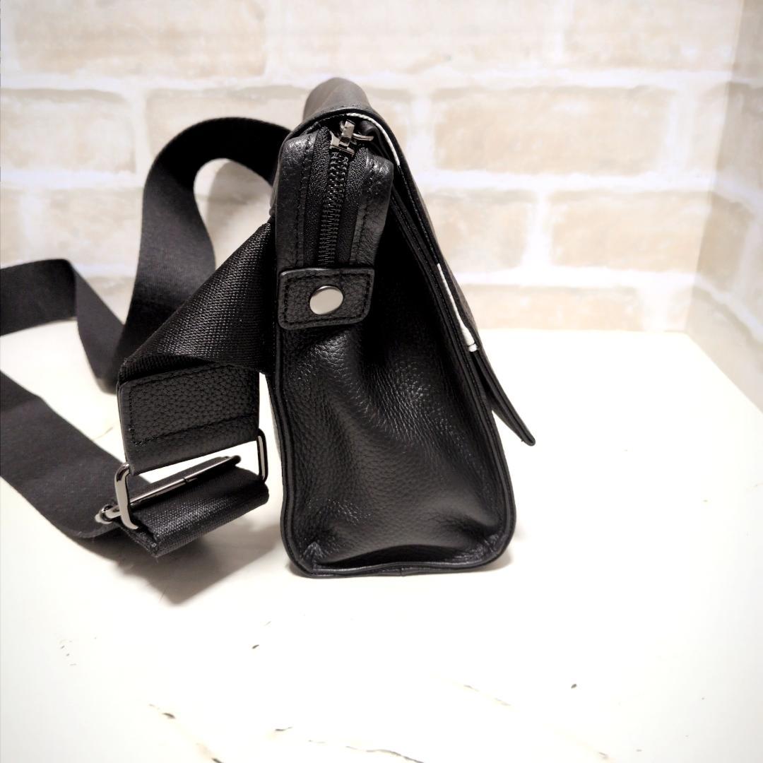 ★【イア パピヨネ】ワイドテープ ダルメシアン柄 ボディバッグ ブラック 美品