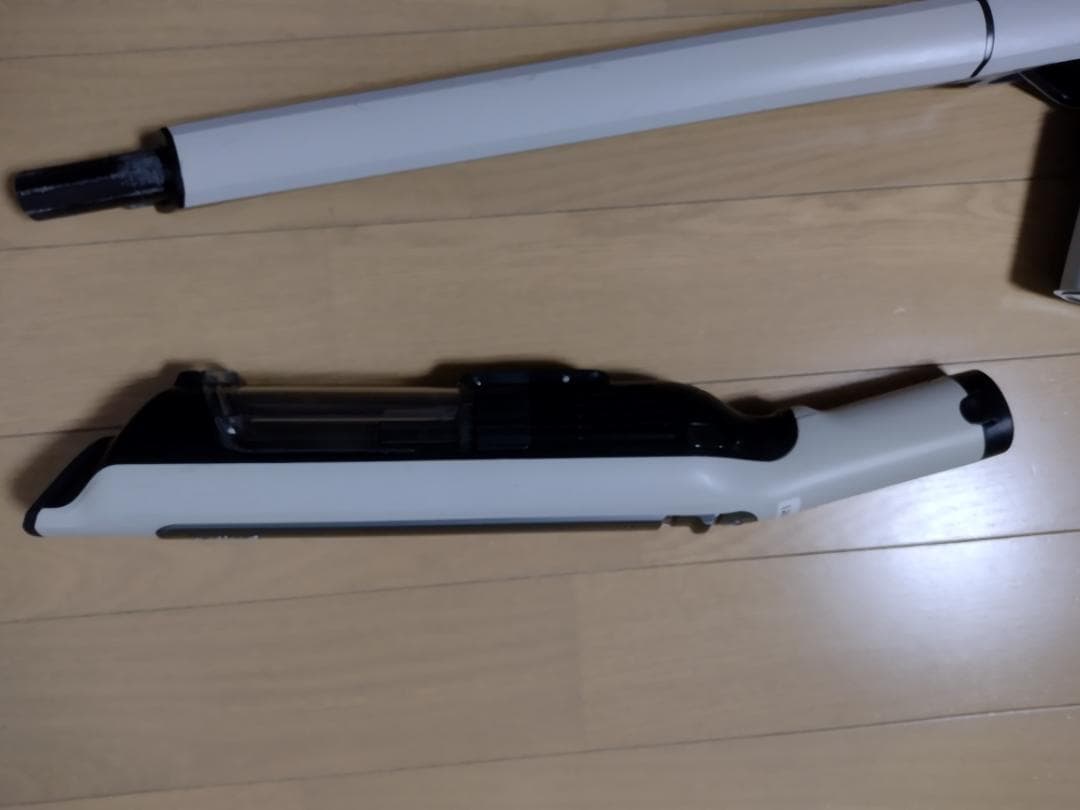 シャーク★コードレスクリーナー★CS120J★バッテリー新品と大差なし★1