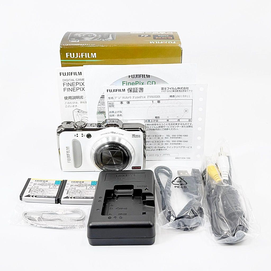 【美品】フジフイルム FinePix F550EXR ホワイト コンデジ カメラ