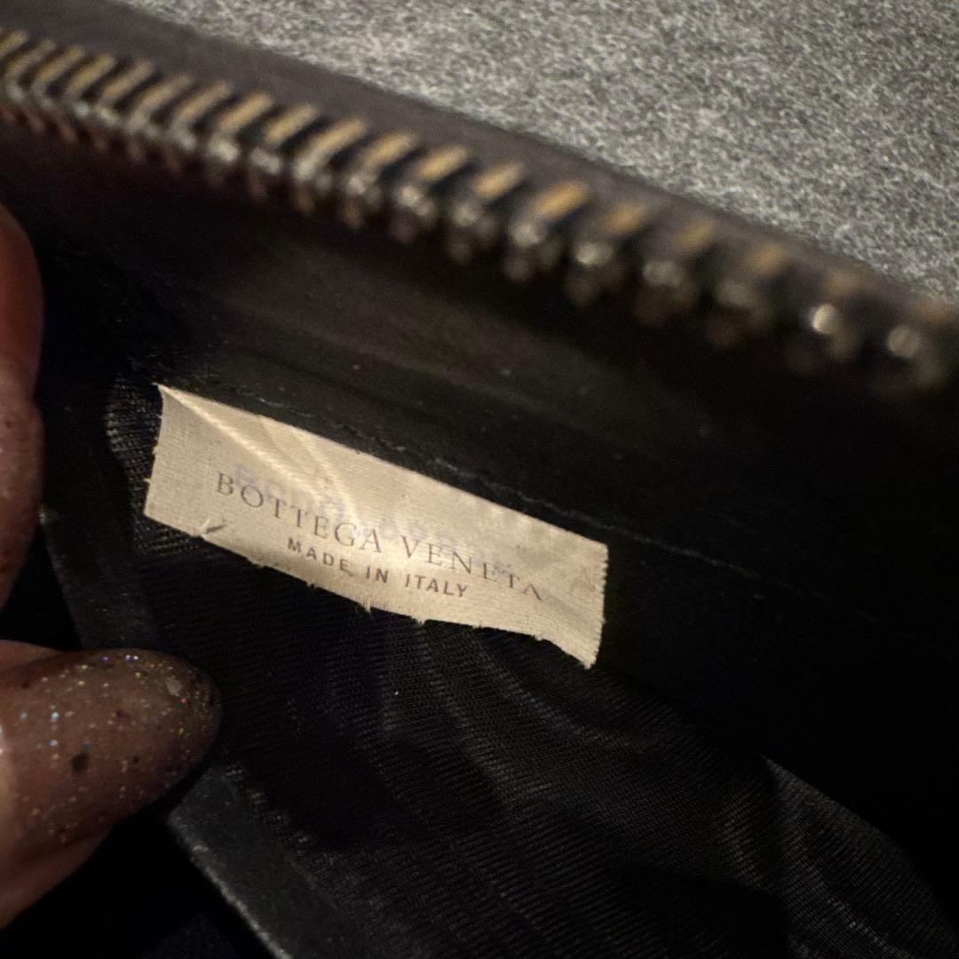 ボッテガヴェネタ　黒 レザー 長財布　ジップ