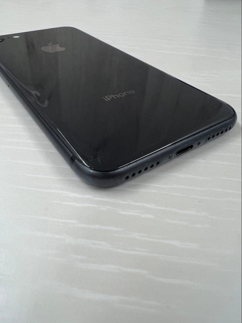 iPhone8 64GB スペースグレイ