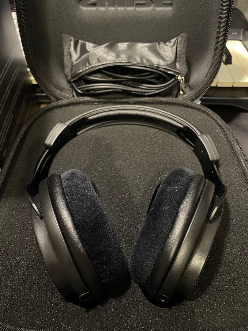 ヘッドホン SHURE SRH1840