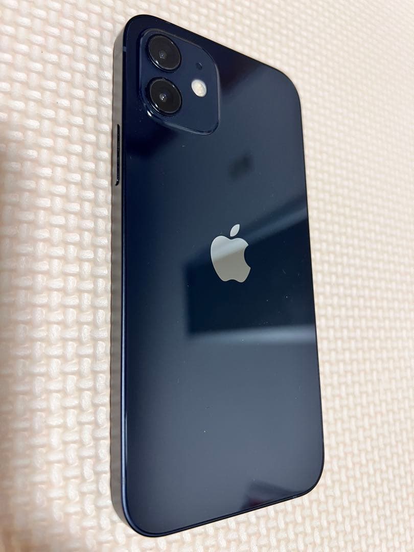 Apple iPhone 12 64G ブラック SIMロック解除済