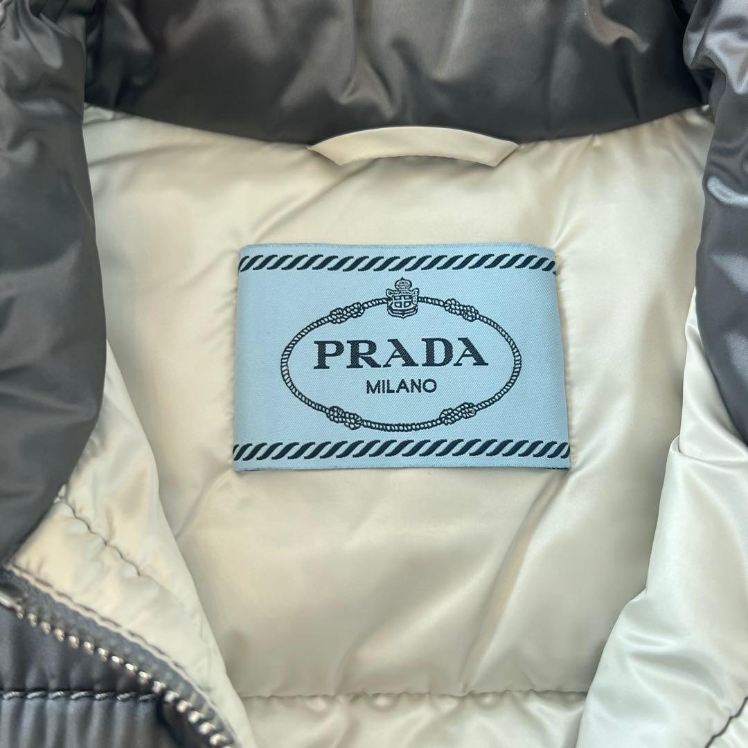 ♥️PRADA♥️シルバーダウン