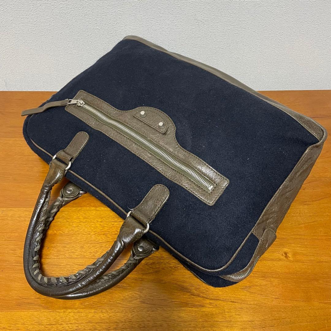 《美品》BALENCIAGA（バレンシアガ）レザー ハンドバッグ ネイビー