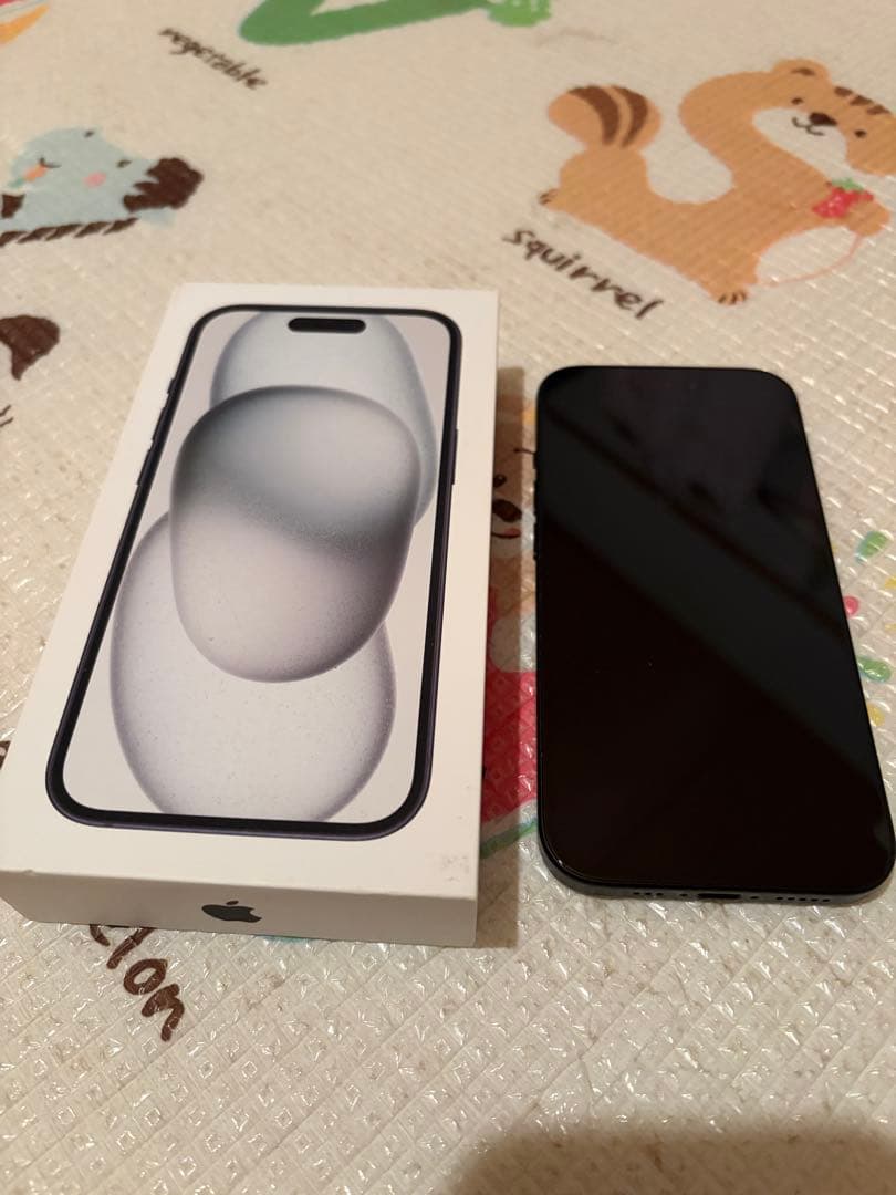 Apple iPhone 15 本体　256GB