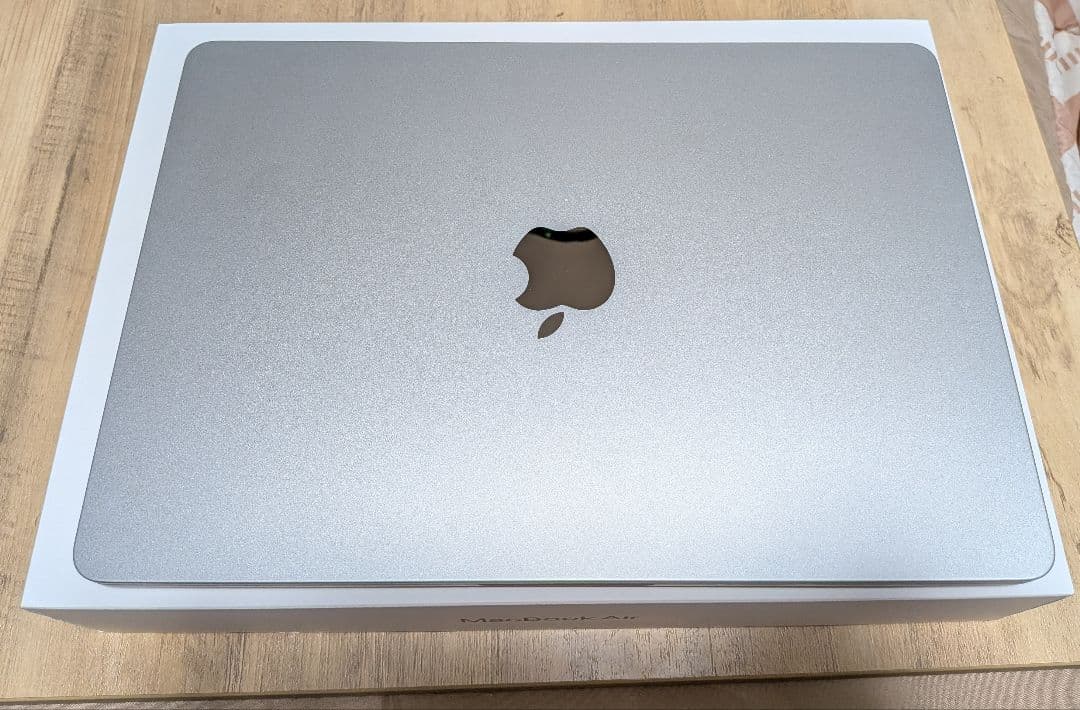 MacbookAir M4 2025 13インチ 16GB 256GB