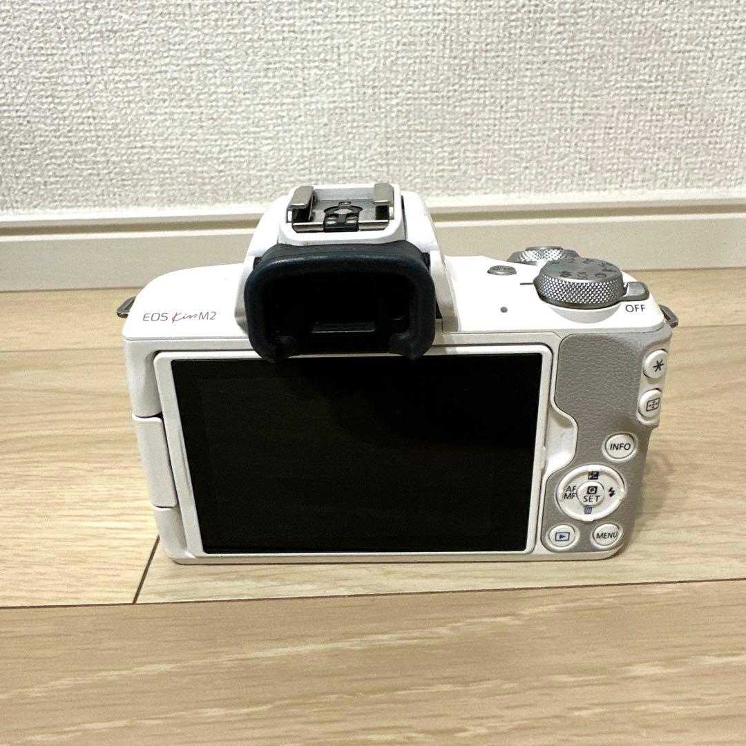 【美品】Canon EOS Kiss M2 レンズキット（ホワイト）付属品あり