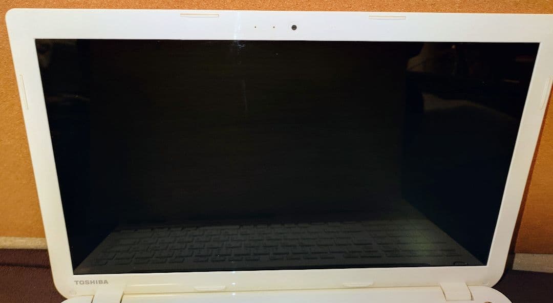 Toshiba Dynabook 15.6 SSD64GB換装済【ホワイト】艶有