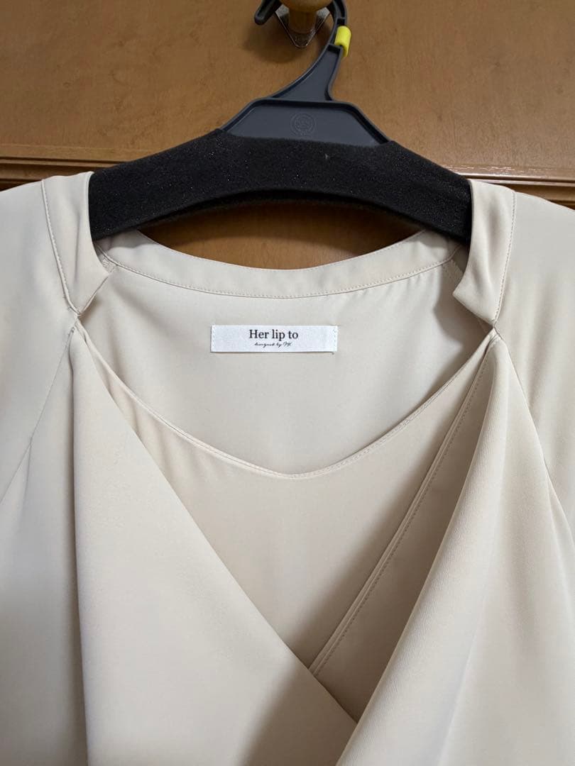 herlipto Elsie Twist-Front Dress ホワイト