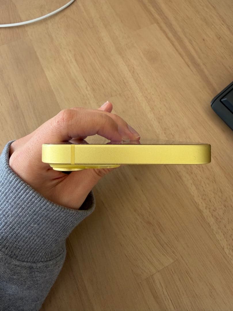 iPhone14 256GB イエロー