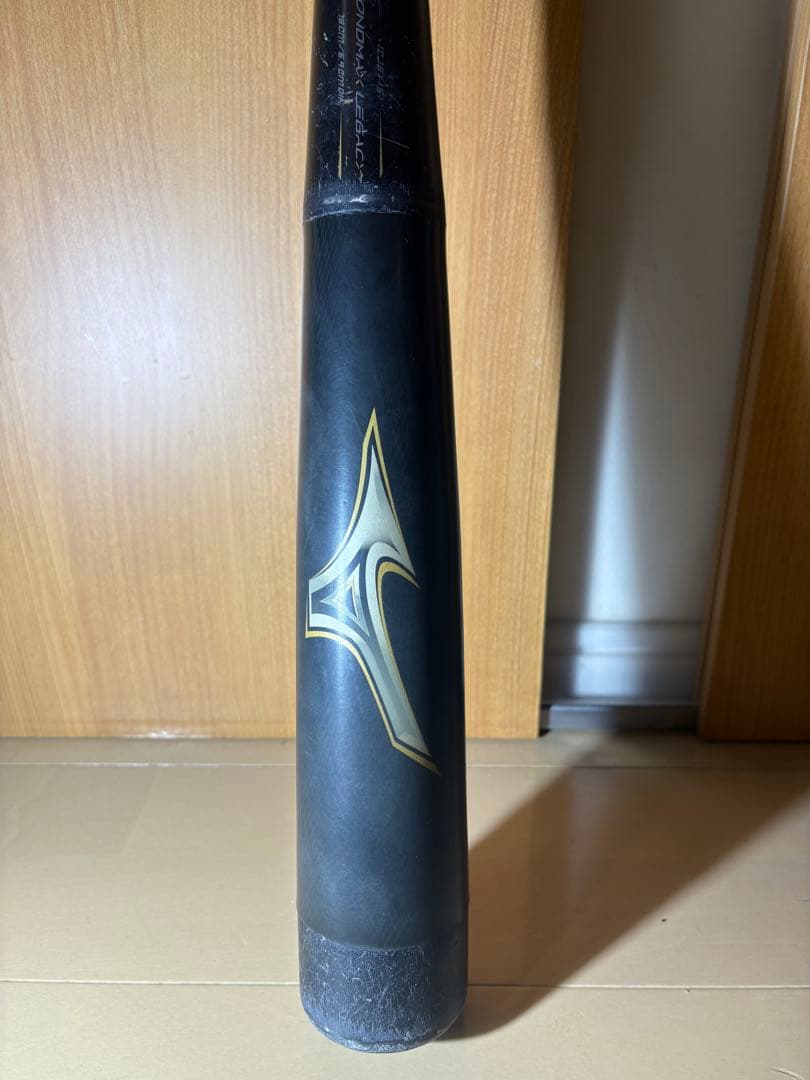 ミズノ ビヨンドマックスレガシー 78cm 560g バットケース付き。
