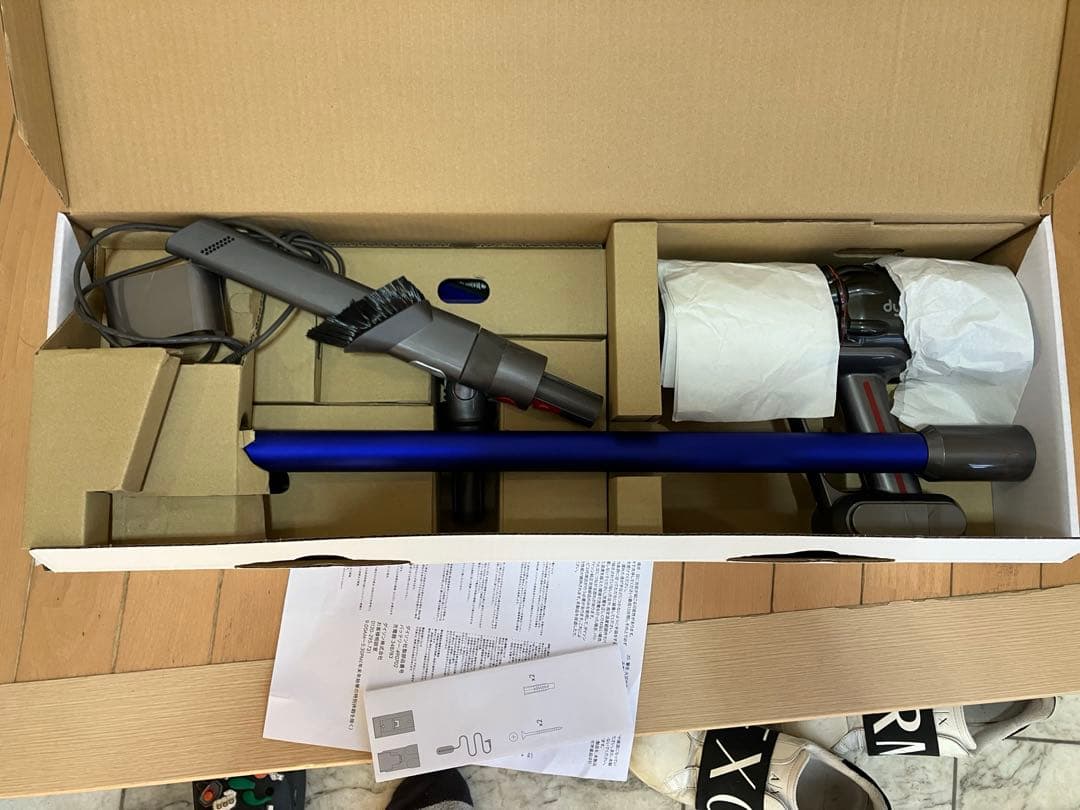 ダイソンオーバーホール品　dyson 説明お読みください ❣️1.5キロ掃除機
