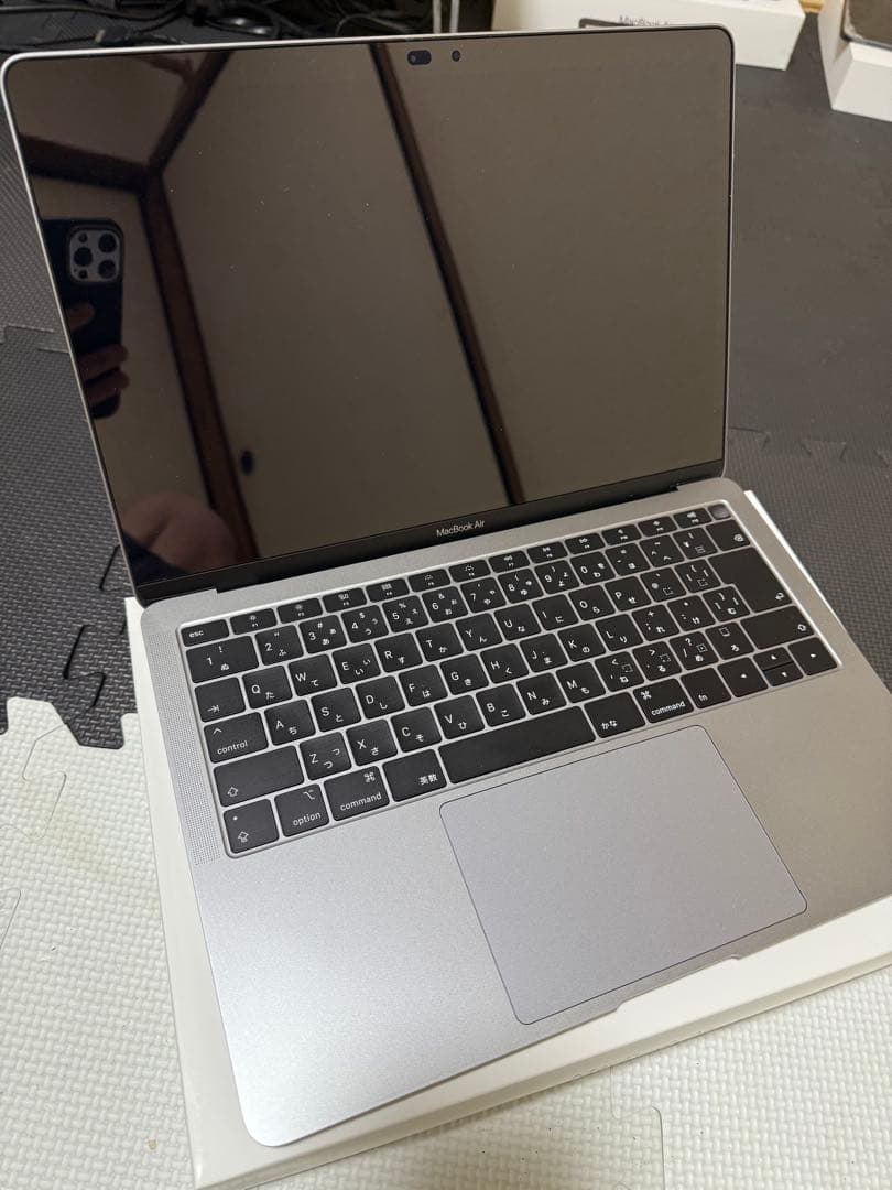 Apple MacBook Air 13インチ スペースグレイ