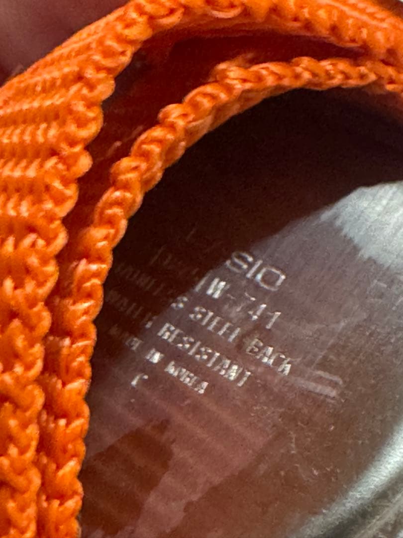 CASIO ILLUMINATOR 腕時計 オレンジバンド