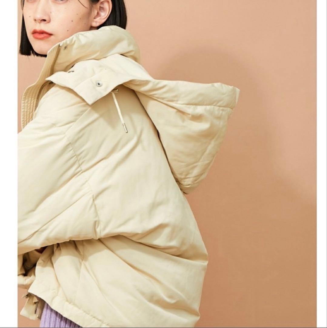 フード付き　ダウンジャケット　アダムエロペ　アウター