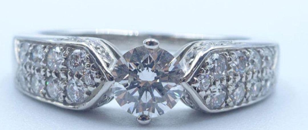 ショーメ プリュム マルチ ダイヤリング 0.31ct/F/VVS2/VG