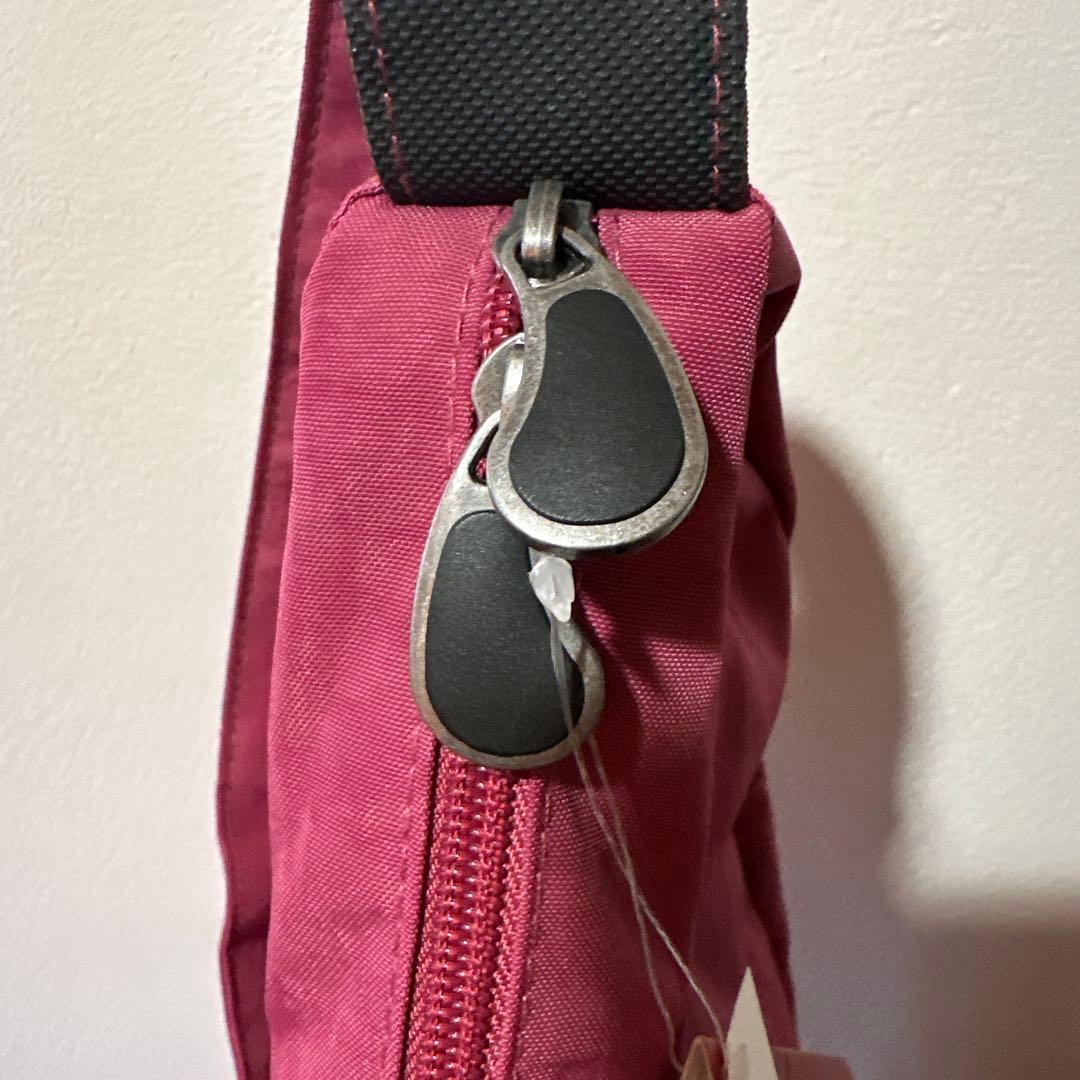 完売品新品未使用ヘルシーバックバッグ S クランベリー ボディーバッグ容量6L