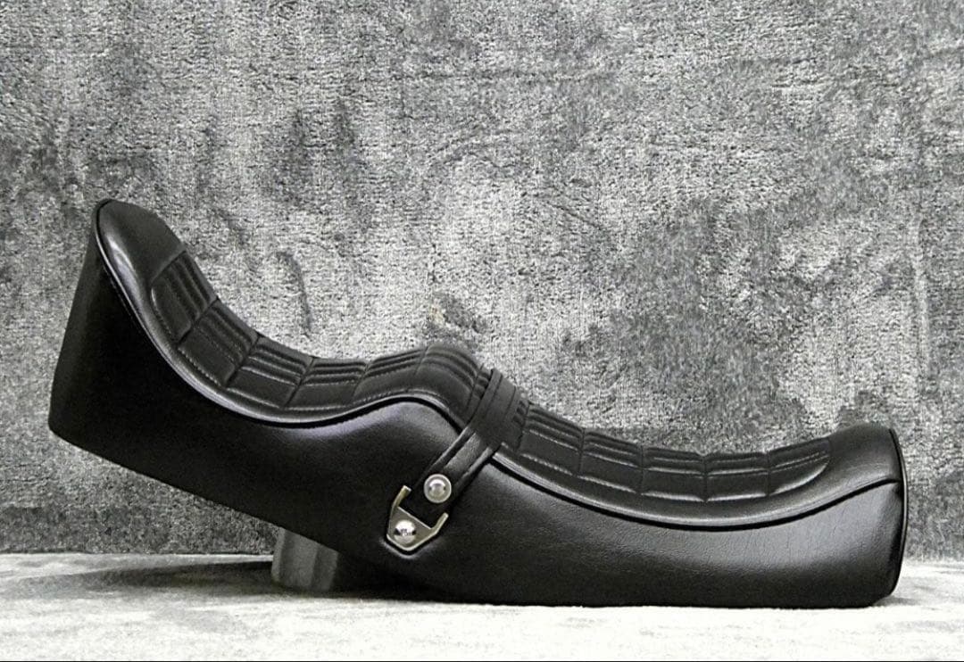 NC36 新あんこ E4黒 カスタムシート/CB400fourチョビ三