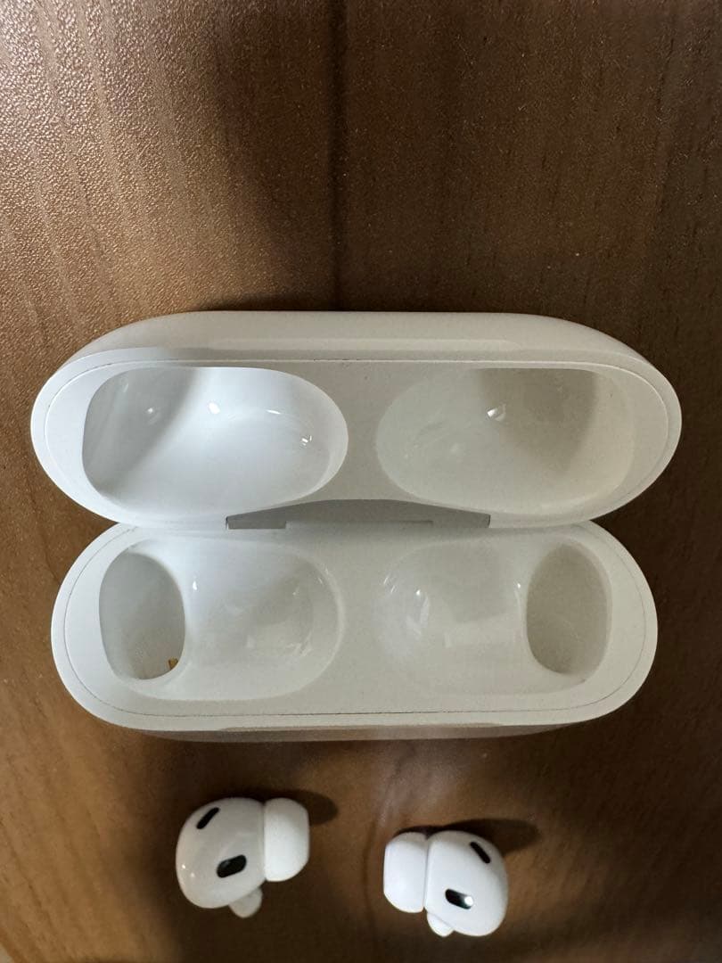 【Apple】AirPods Pro 第2世代【Lightning】