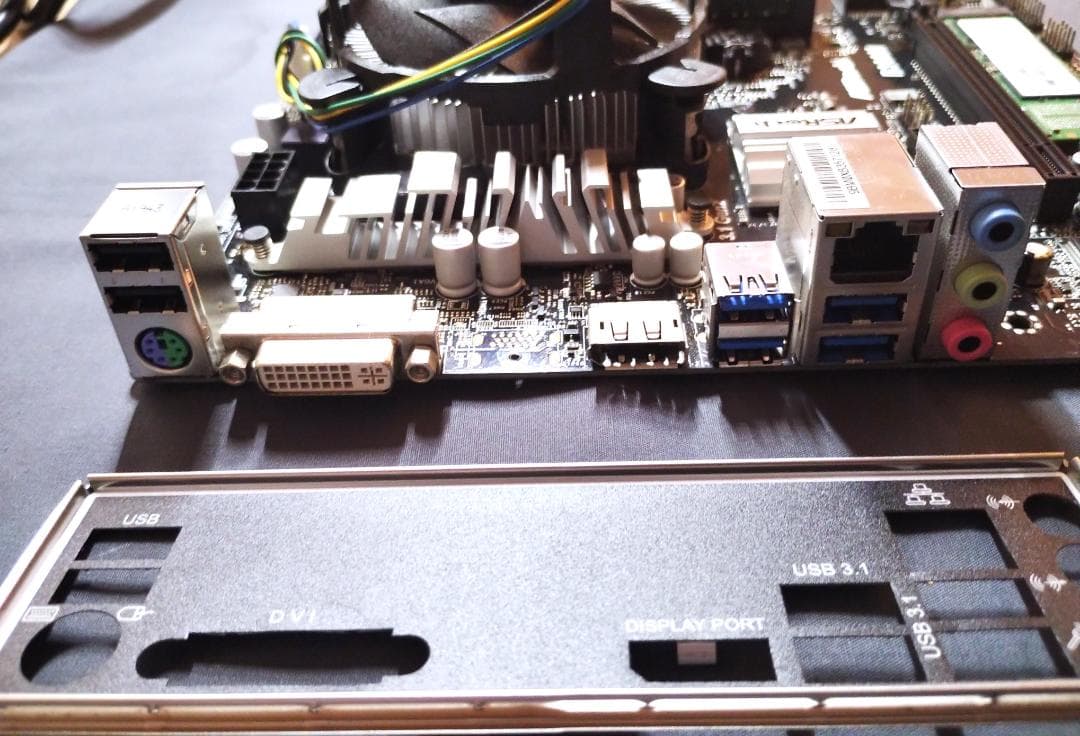 PCセット/9世代Core i3/Win11Pro+Office搭載/送料無料