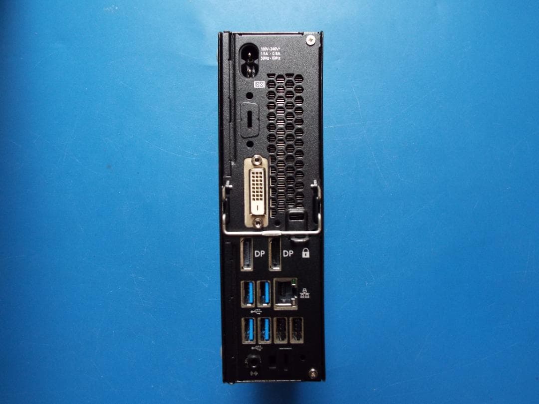 Q7010/E i3-10100Tメモリ16GB SSD512GB Win11