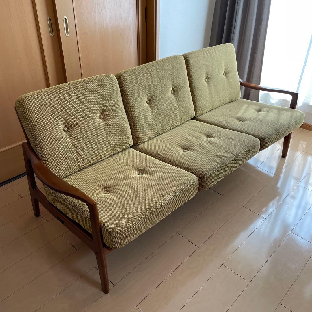 カリモク60 フレームチェア　3シーター　マスタードイエロー