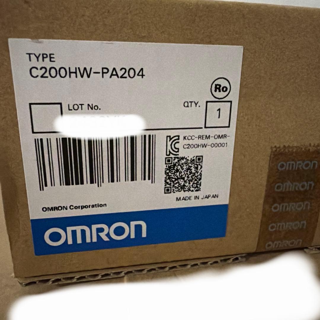 OMRON C200HW-PA204 新品