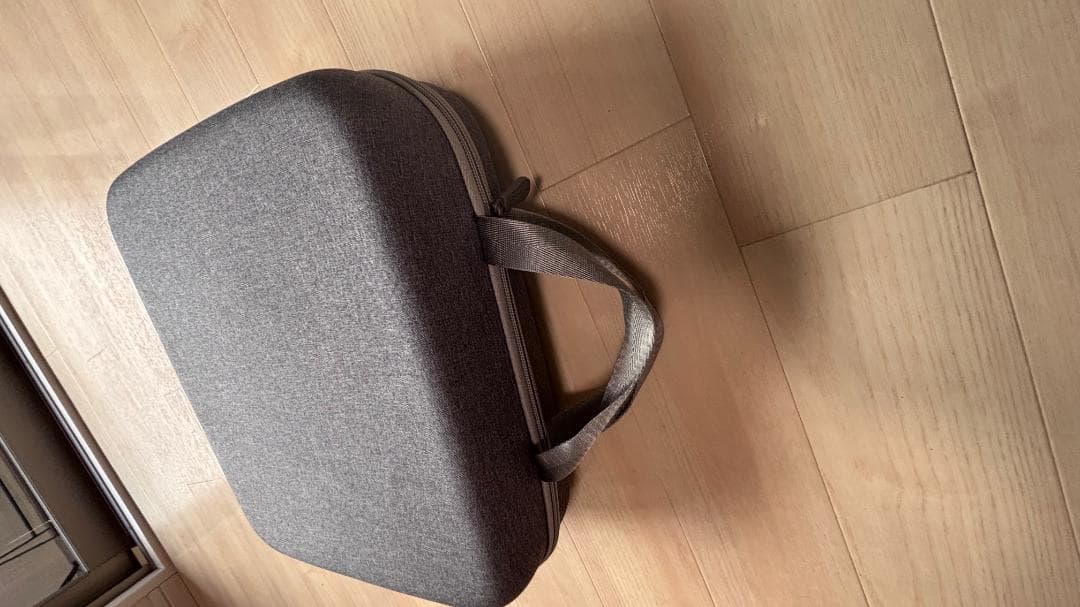 エプソンプロジェクター、三脚・ケース・ワイヤレスユニット付き