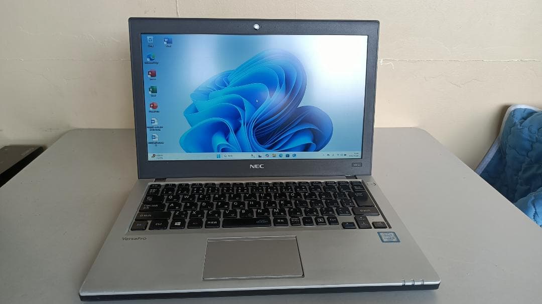 ⭐️ノートパソコン⭐️NEC 第六世代Core i5 SSD128G メモリ8G